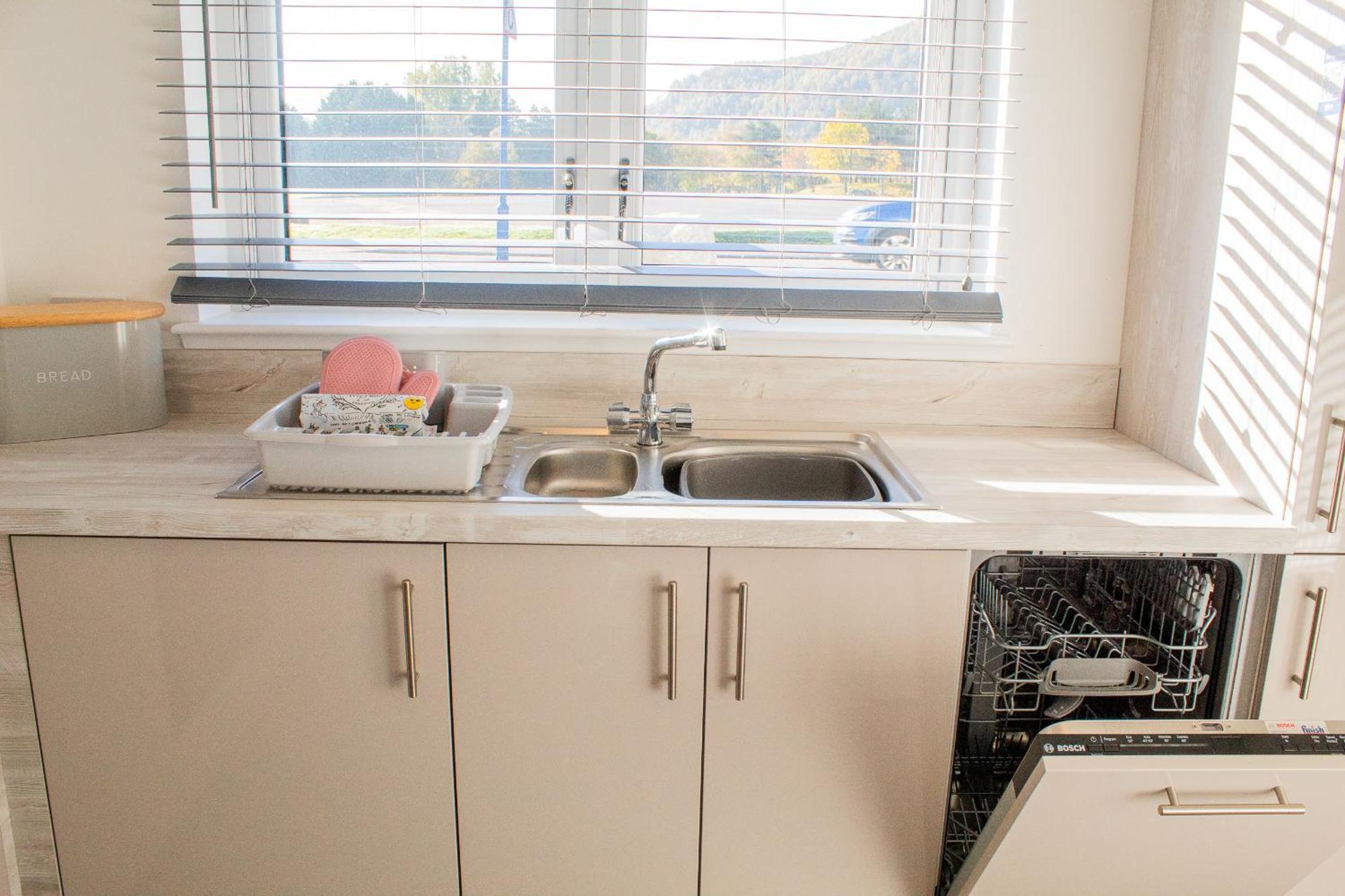 4 Bynack House Apartment Авимор Екстериор снимка